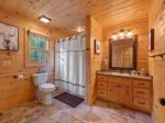 Soaring Hawk Lodge: Entry Level Guest Bathroom